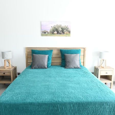 Chambre D'Hotes Du Charme Provencal Sénas Eksteriør billede