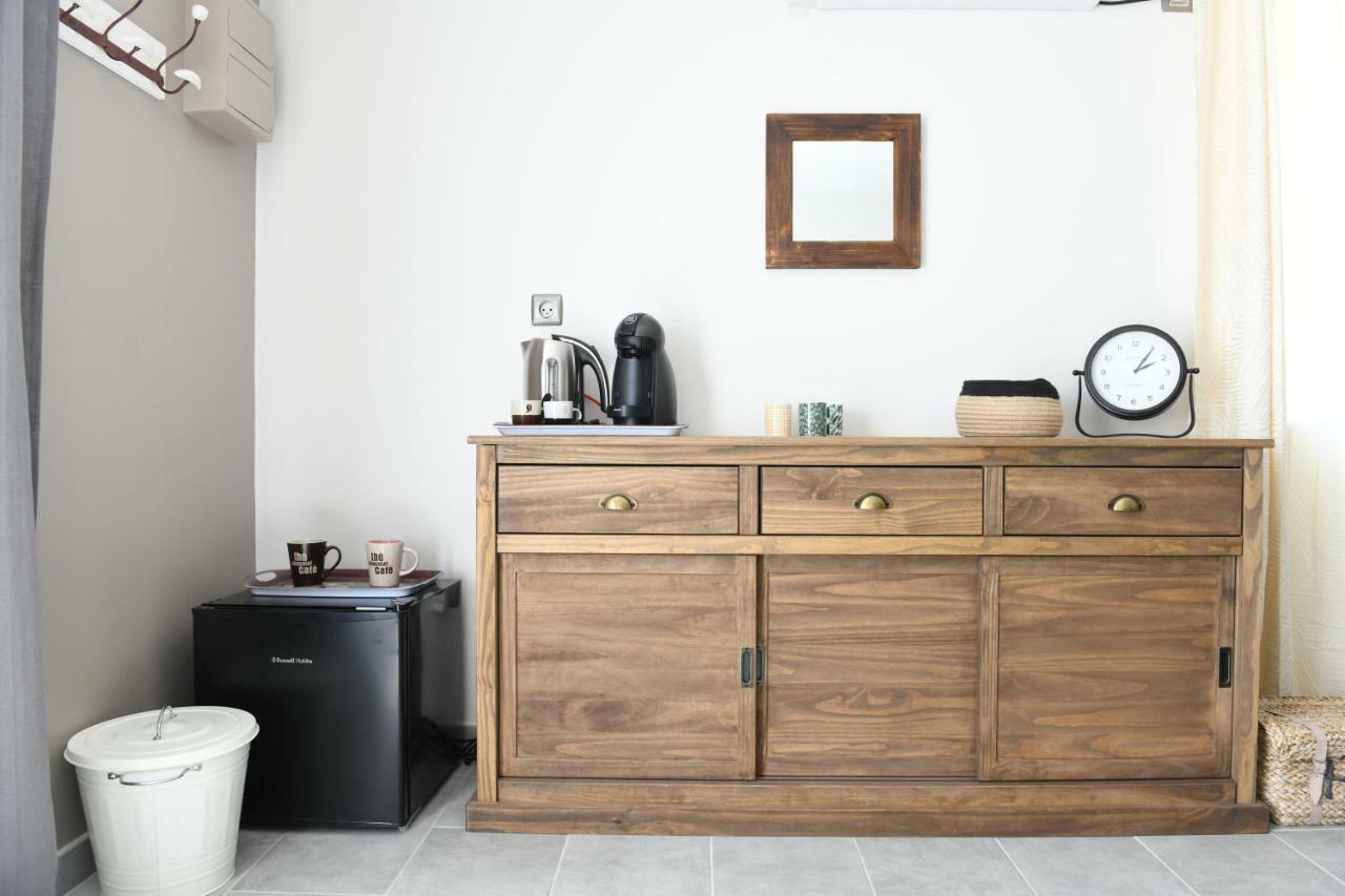 Chambre D'Hotes Du Charme Provencal Sénas Eksteriør billede